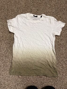 Women’s atm xs White to Olive Ombre Crew Neck T-Shirt